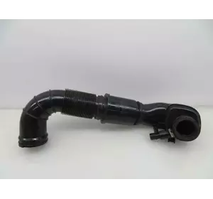 Патрубок повітря від витратоміра до турбіни 2.2 CDI me Mercedes Sprinter 906 2006-2018 Патрубок повітря від витратоміра до турбіни 2.2 CDI me Mercedes Sprinter 906 2006-2018