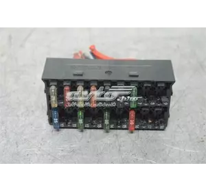 Блок предохранителей mercedes sprinter 906 A6385450319 MERCEDES Блок предохранителей mercedes sprinter 906 A6385450319 MERCEDES