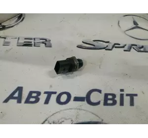Датчик давления топлива в рейке 2.0 TDI 16V VW Crafter 2006-2016 Датчик давления топлива в рейке 2.0 TDI 16V VW Crafter 2006-2016