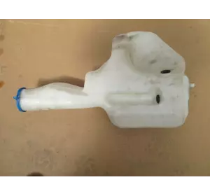 Бачок омивача на VW Crafter 2006-2016 Бачок омивача на VW Crafter 2006-2016