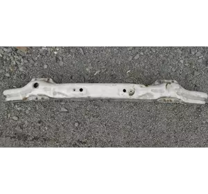 Підсилювач переднього бампера VW Crafter 2006-2016 Підсилювач переднього бампера VW Crafter 2006-2016