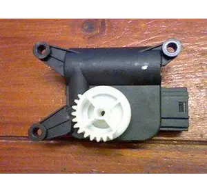 Мотор заслінки регулятора температури vw crafter 2.0 tdi Мотор заслінки регулятора температури vw crafter 2.0 tdi