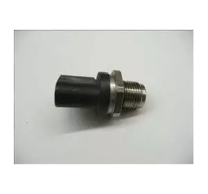 Датчик давления топлива в рейке 2.2CDI Mercedes Sprinter 906 2006-2018 Датчик давления топлива в рейке 2.2CDI Mercedes Sprinter 906 2006-2018