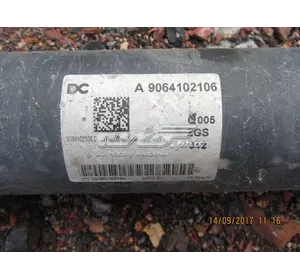 Карданный вал Кардан Mercedes Sprinter (W906) 2.2 CDI А9064102106 A9064100516 MERCEDES Карданный вал Кардан Mercedes Sprinter (W906) 2.2 CDI А9064102106 A9064100516 MERCEDES