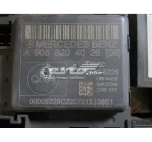 Блок управления стеклоподъемниками A9068204026 MERCEDES Блок управления стеклоподъемниками A9068204026 MERCEDES