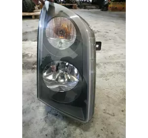 Фара прав VW Crafter 2006-2016 Фара прав VW Crafter 2006-2016