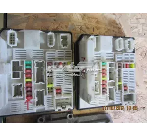 Электронный блок управления впрыском Renault Master IV 7727554726 VALEO Электронный блок управления впрыском Renault Master IV 7727554726 VALEO