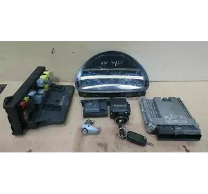 Блок управління двигуном комплект VW Crafter 2.5 TDI 2006-2016 Блок управління двигуном комплект VW Crafter 2.5 TDI 2006-2016