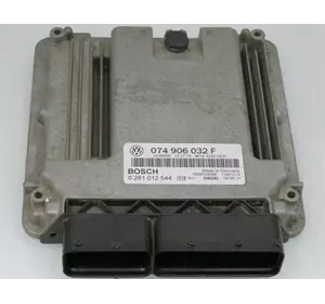 Блок управління двигуном 2.5 TDI vw VW Crafter 2006-2016 Блок управління двигуном 2.5 TDI vw VW Crafter 2006-2016