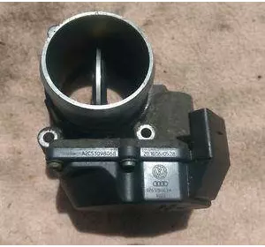 Дросельна заслінка електр VW Crafter 2.5 TDI 2006-2016 Дросельна заслінка електр VW Crafter 2.5 TDI 2006-2016