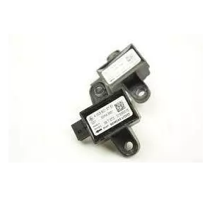 Датчик удару на Mercedes Sprinter 906 2006-2018 Датчик удару на Mercedes Sprinter 906 2006-2018