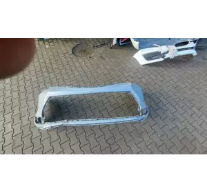 Toyota Sienna бампер пердній 52119-08100 Toyota Sienna бампер пердній 52119-08100