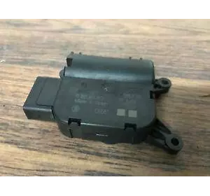 Кроковий двигун пічки на VW Crafter 2006-2016 Кроковий двигун пічки на VW Crafter 2006-2016