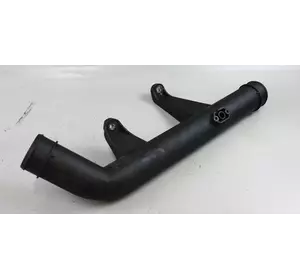 Патрубок интеркуллера от радиатора к дрос. заслонке 2.5 TDI 10V VW Crafter 2006-2016 Патрубок интеркуллера от радиатора к дрос. заслонке 2.5 TDI 10V VW Crafter 2006-2016