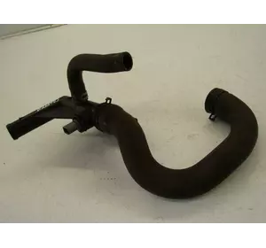 Патрубок охлаждения от двигателя к радиатору 2.5TDI VW Crafter 2006-2016 Патрубок охлаждения от двигателя к радиатору 2.5TDI VW Crafter 2006-2016